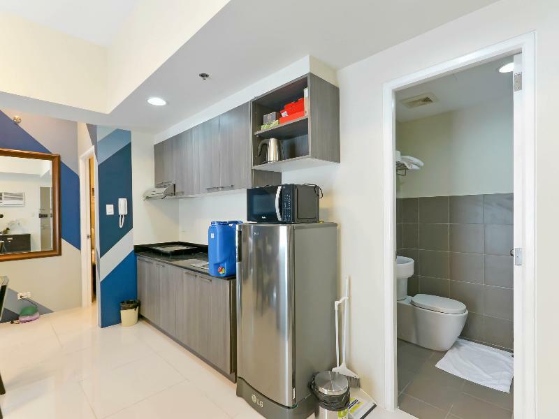 Currency Serviced Suites Pasig City Exterior photo